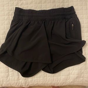 Lululemon track that shorts 3in